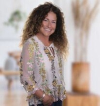 Martha (Mimi) Alonso